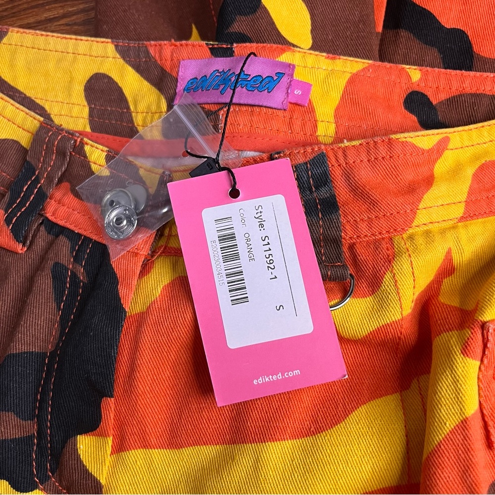 NWT Aya Low-Rise Cargo Pants Edikted - Picture 3 of 3